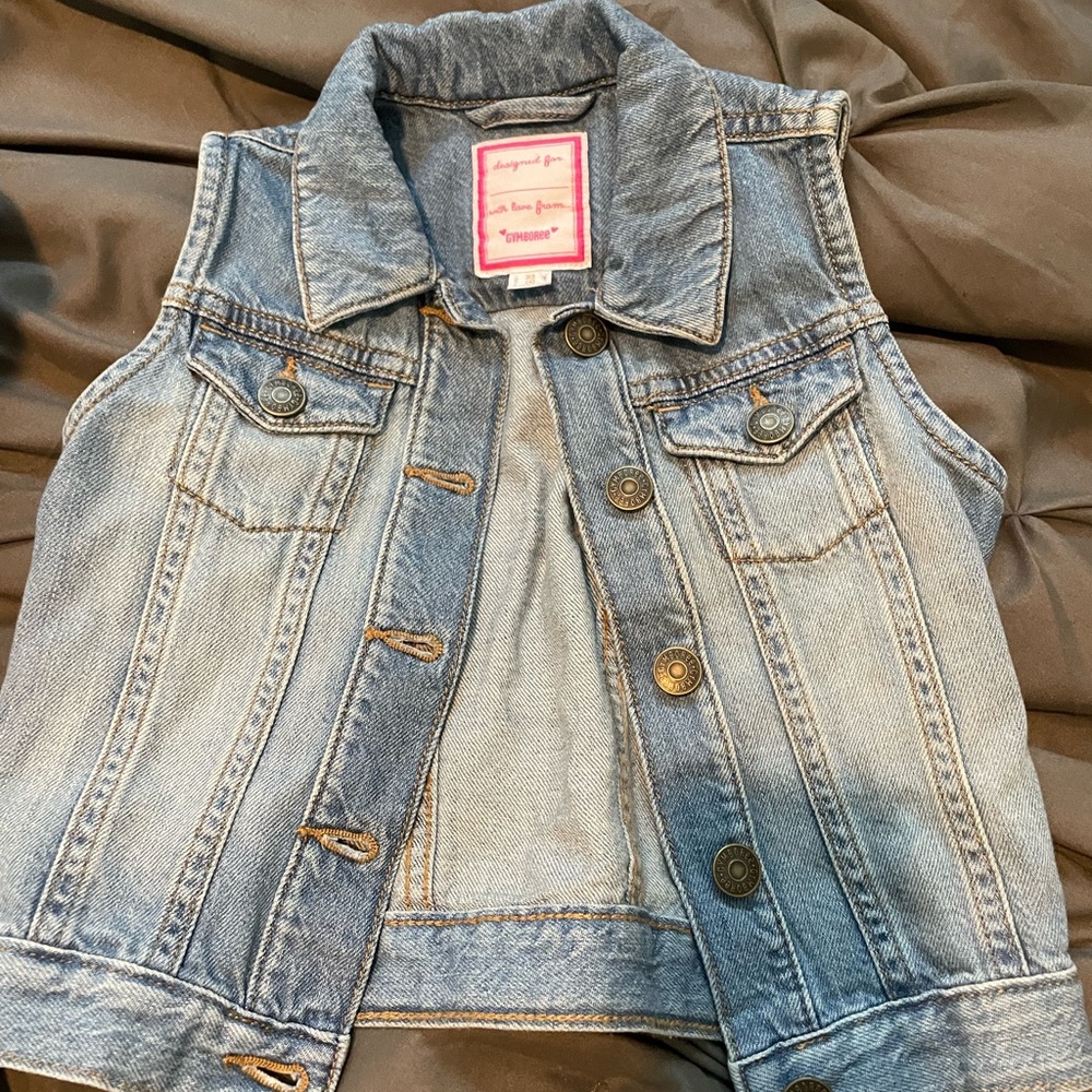 Gymboree size xs (4)